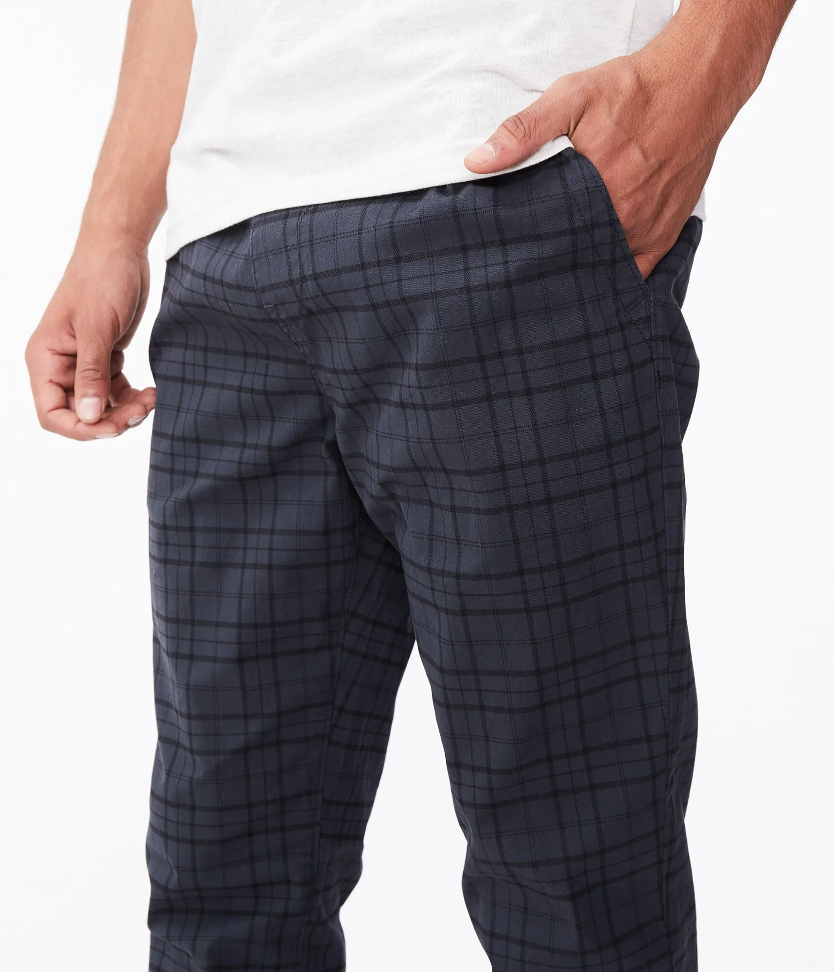 Aeropostale Plaid Stretch-Woven Joggers