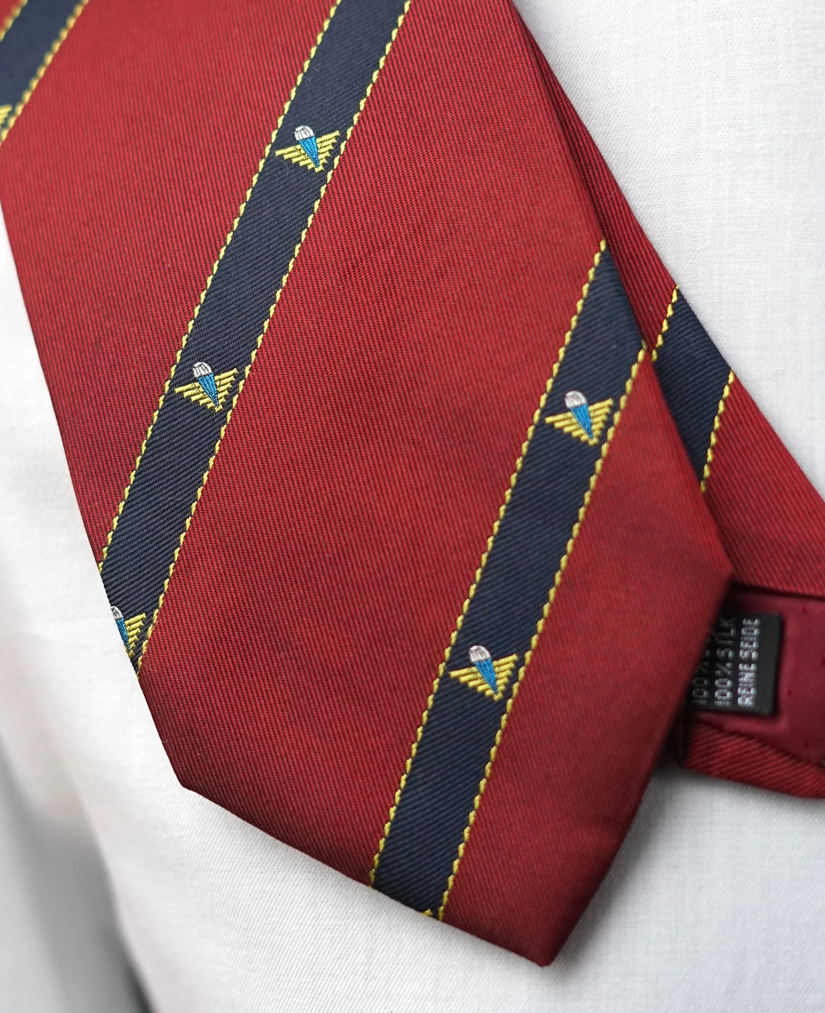 Crest Vintage Tie