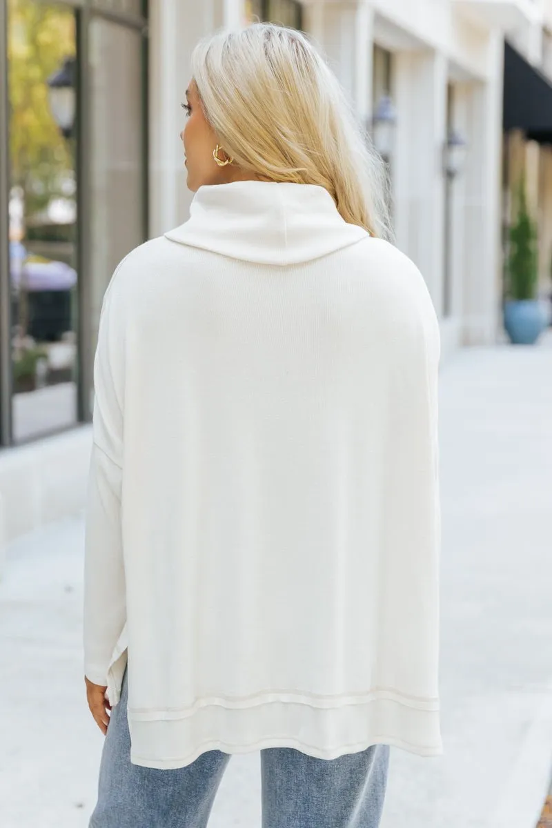 Essential Basic Turtleneck Sweater - Cream