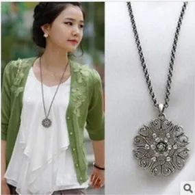 Geometric Round Hollow Decorative Pattern Flower Crystal Dress Necklace