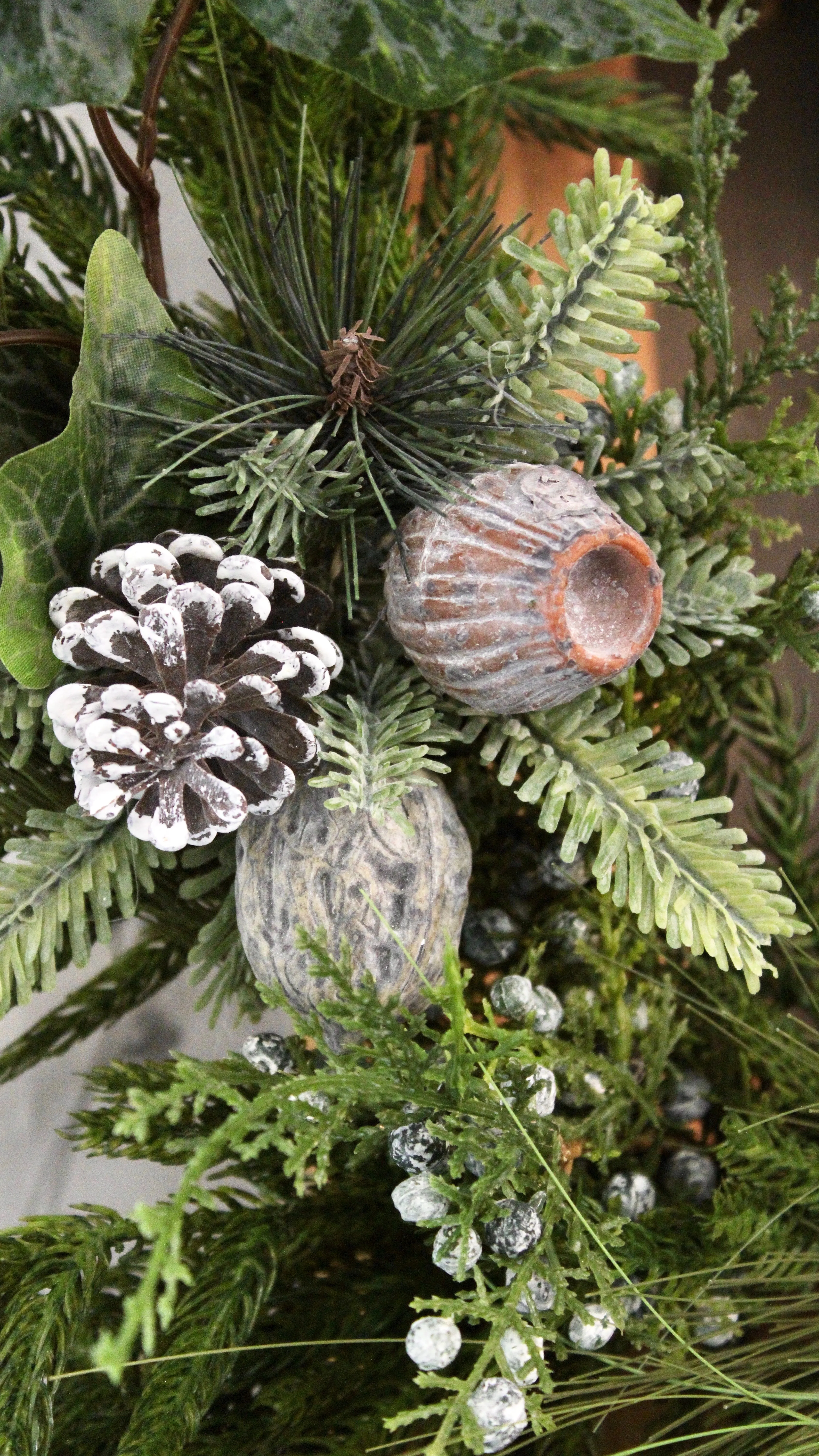 Ivy & Juniper Norfolk Wreath