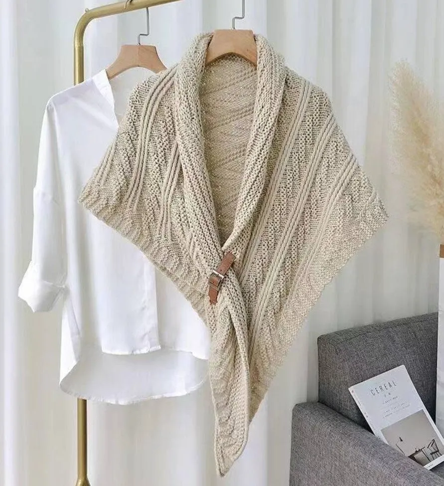 JC063305 Hand Crafted Buckle Triangular Shawl