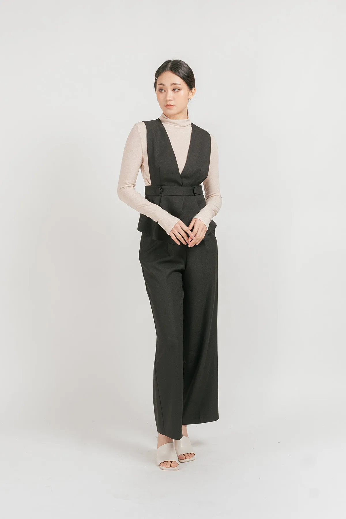 Ovinnea Ruched Turtleneck Top