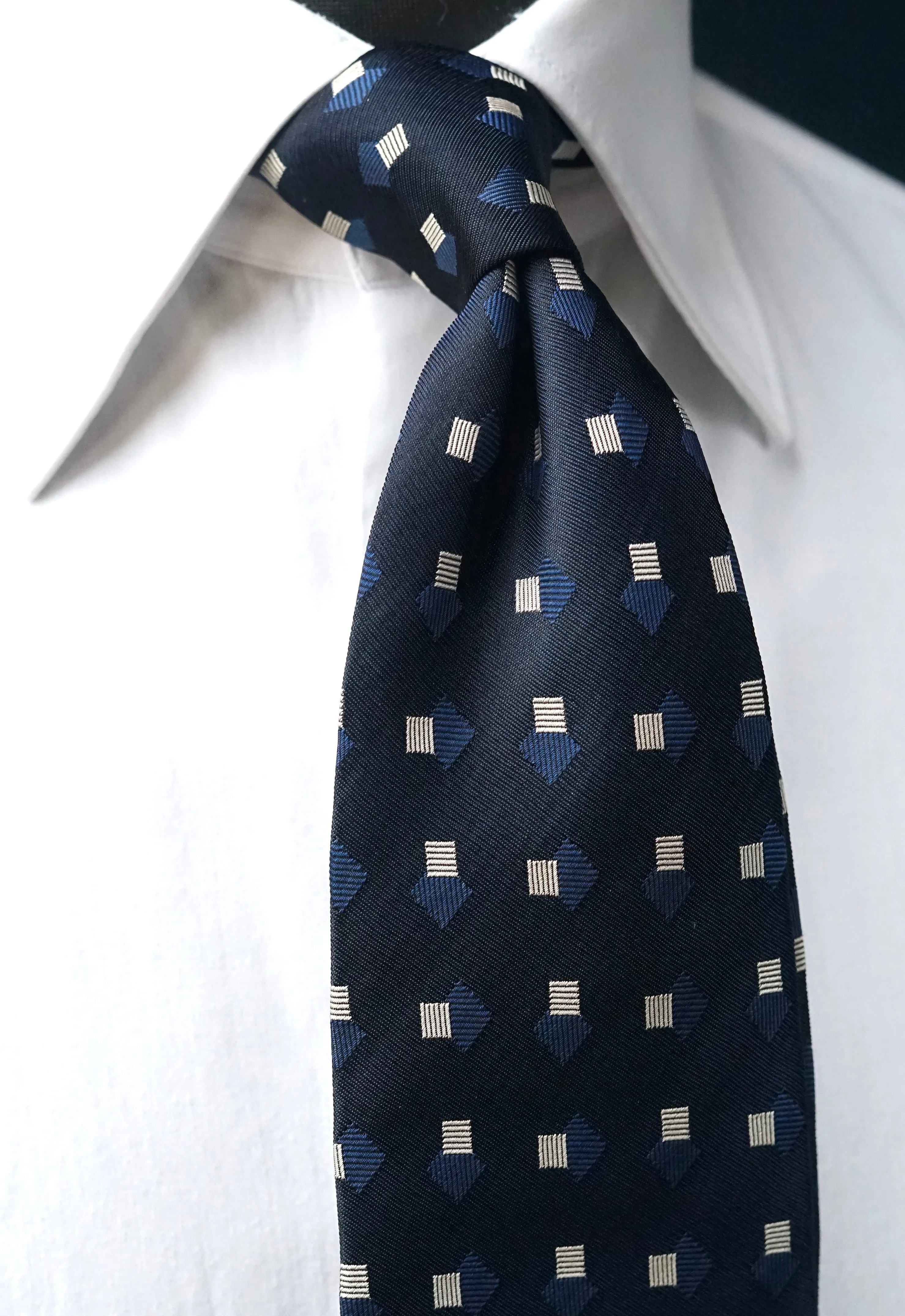 Remigia Vintage Tie