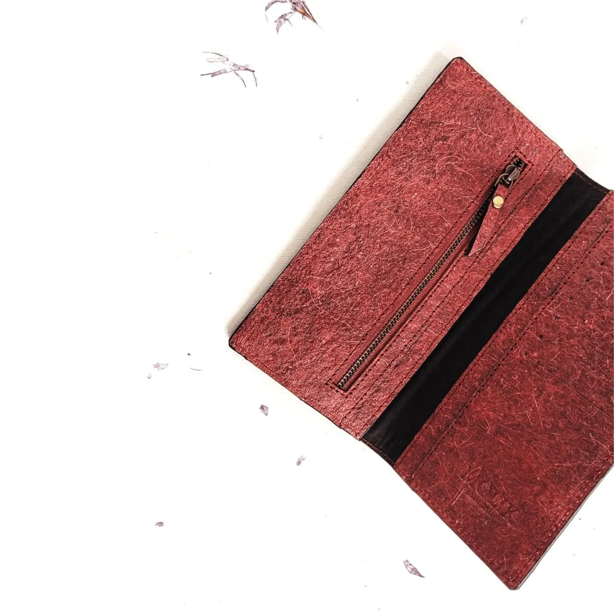 Vegan Coconut Leather Yasti Wallet - Garnet Red