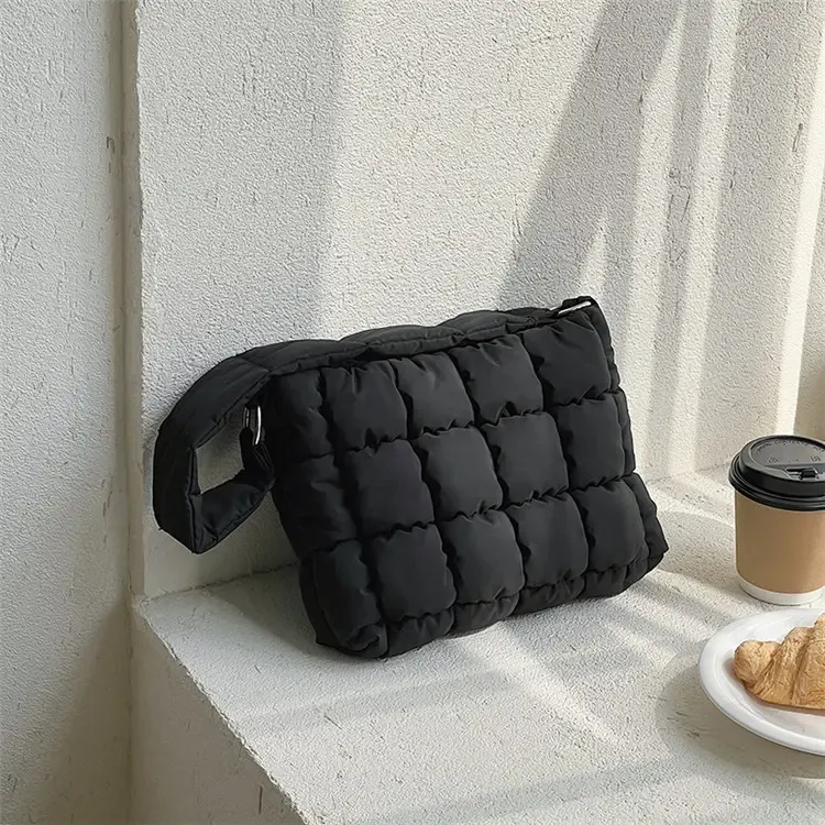 Women's one Shoulder Padded Bag